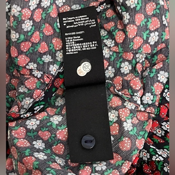 Paris Atelier & Other Stories blue red scallop edge strawberry wrap blouse - Picture 10 of 10